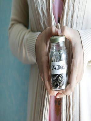 cover image of Budgeting tips for families